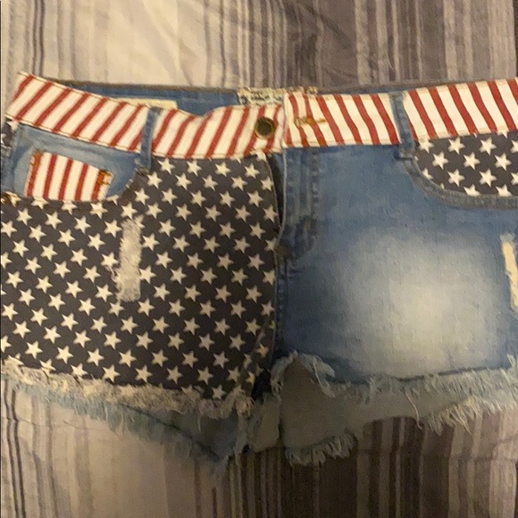 Hot Kiss Pants - American flag shorts